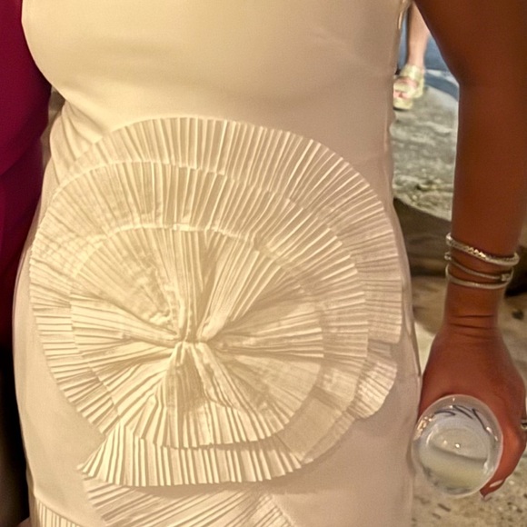 Jewel Badgley Mischka White Textured Midi Dress - Picture 1 of 4